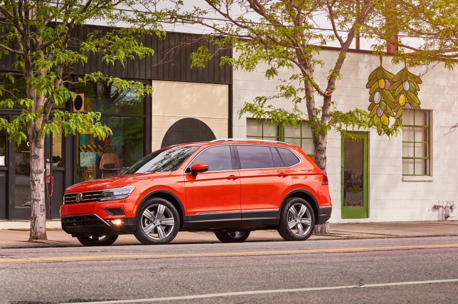  Volkswagen Tiguan SEL 2017 года  (NA) (фото 34 из 40)
